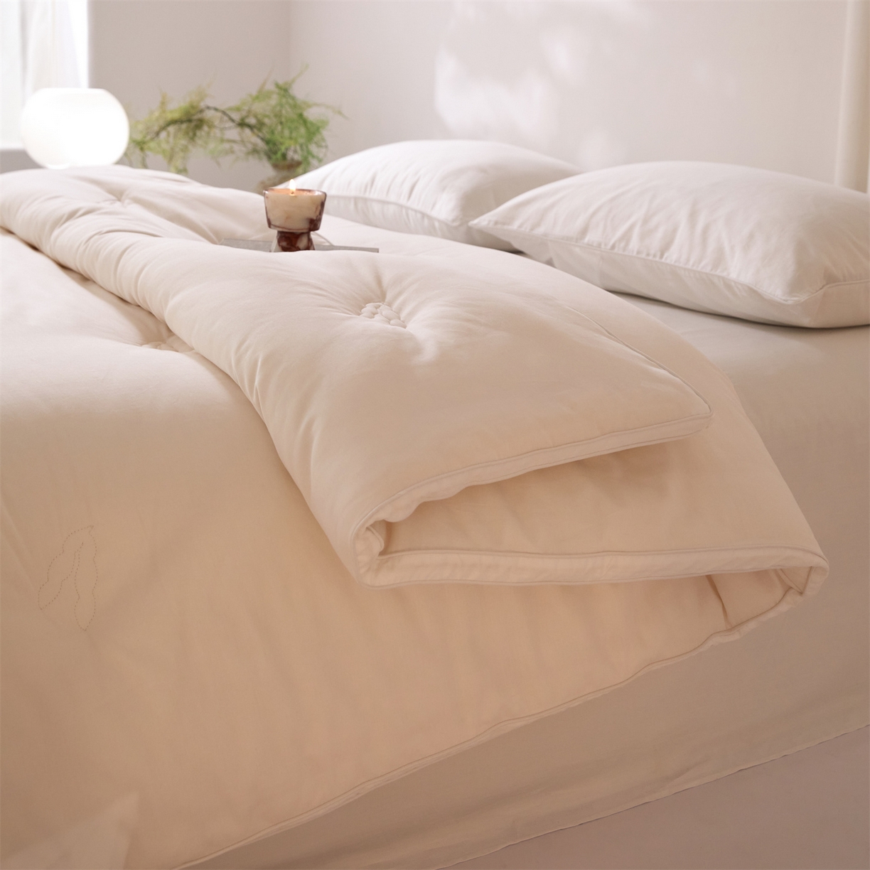 91家纺网 家纺一手货源 找家纺 （总）头等舱 2025新款全棉60支纯色A类30大豆7A抗菌立体被（空镜图）