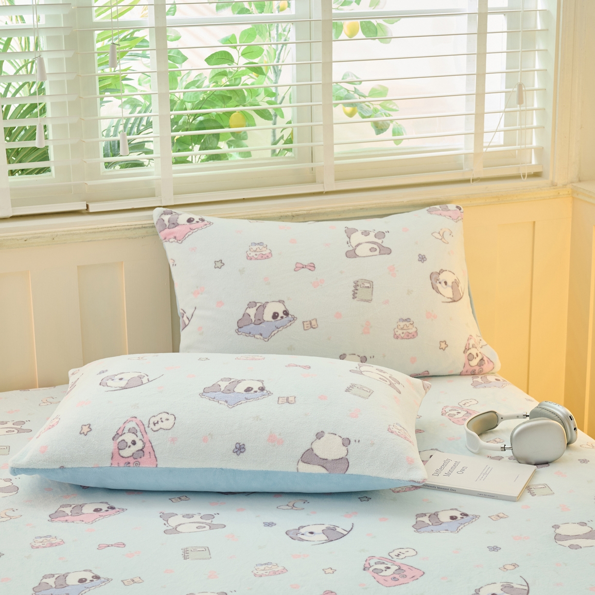 91家纺网 家纺一手货源 找家纺 早晨家纺 2025新款卡通印花高克重牛奶绒印花单床笠 胖达园