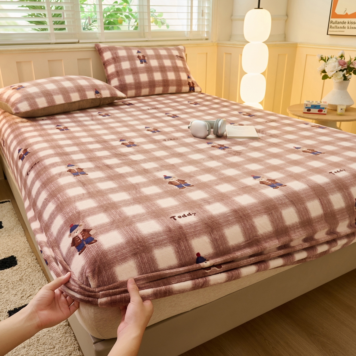 91家纺网 家纺一手货源 找家纺 早晨家纺 2025新款卡通印花高克重牛奶绒印花单床笠 这花型没做保留图片