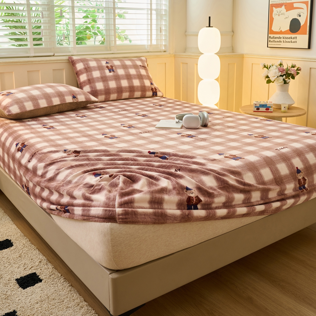 91家纺网 家纺一手货源 找家纺 早晨家纺 2025新款卡通印花高克重牛奶绒印花单床笠 这花型没做保留图片