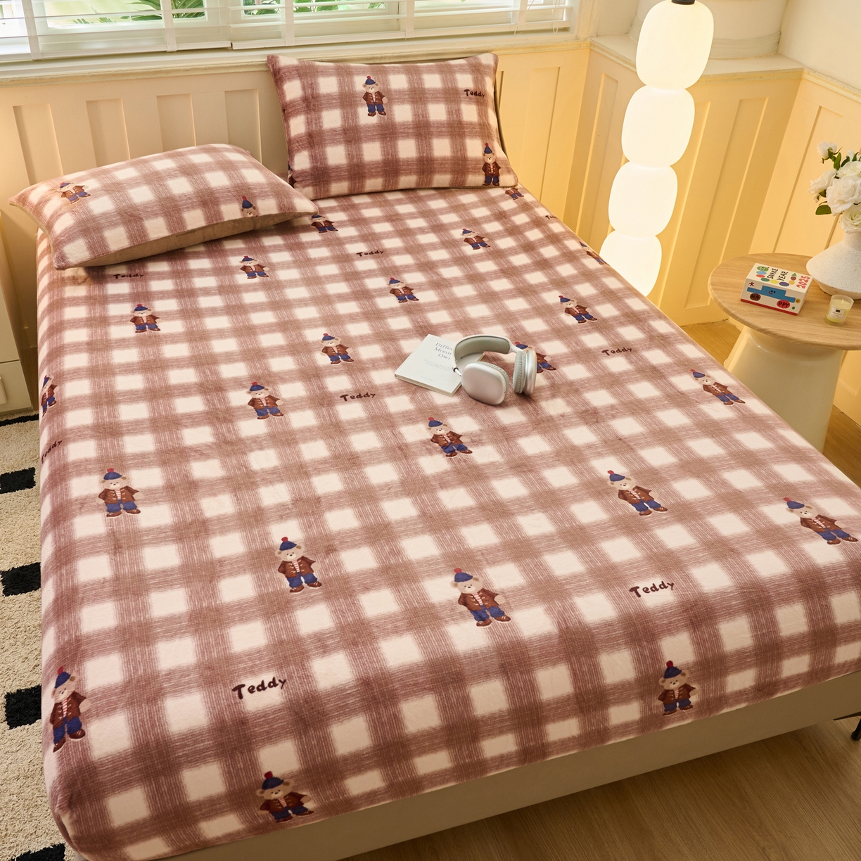 91家纺网 家纺一手货源 找家纺 早晨家纺 2025新款卡通印花高克重牛奶绒印花单床笠 这花型没做保留图片