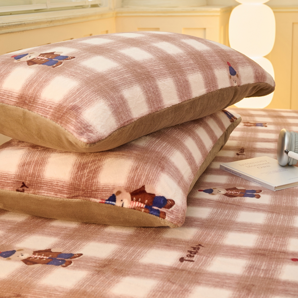 91家纺网 家纺一手货源 找家纺 早晨家纺 2025新款卡通印花高克重牛奶绒印花单床笠 这花型没做保留图片