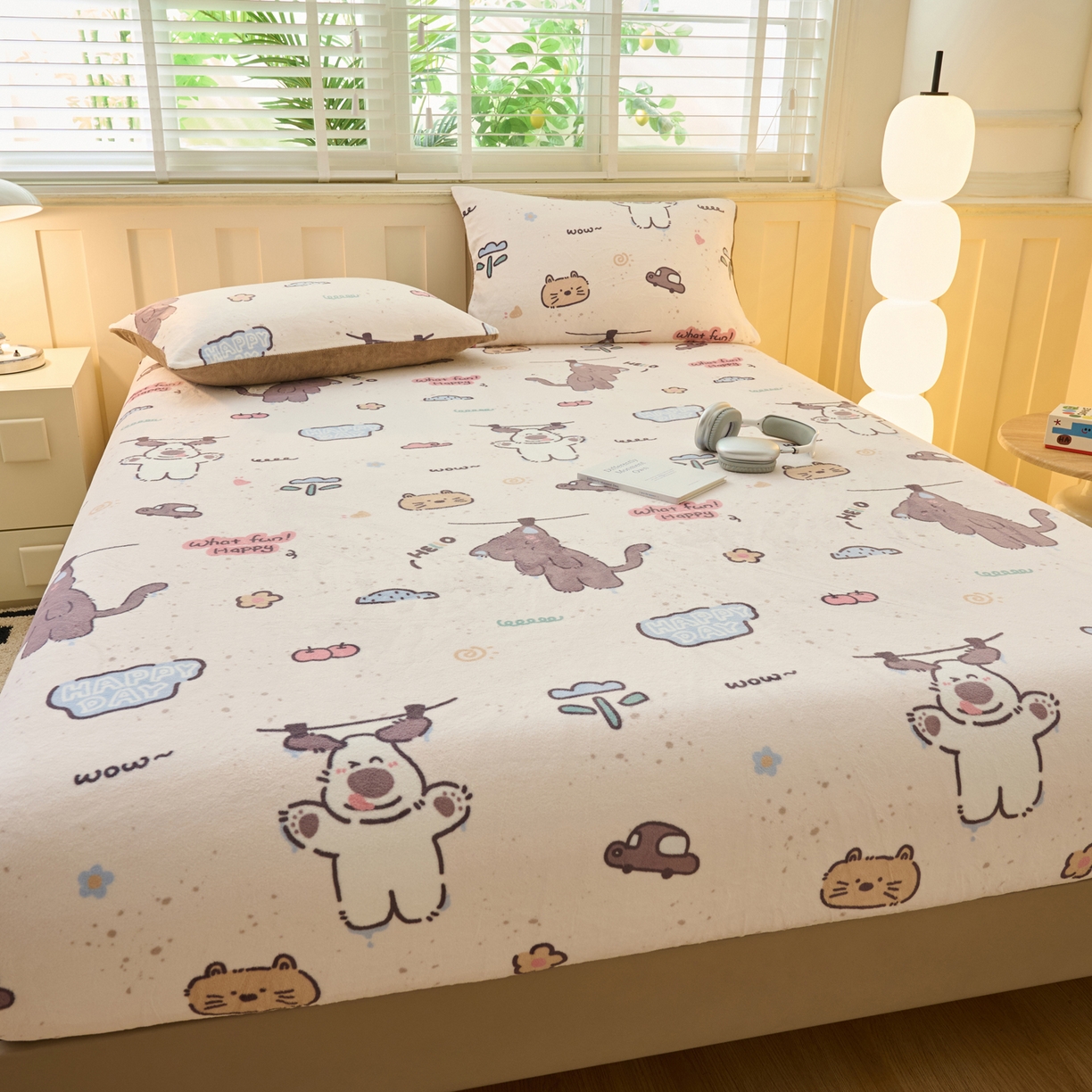 91家纺网 家纺一手货源 找家纺 早晨家纺 2025新款卡通印花高克重牛奶绒印花单床笠 萌趣屋
