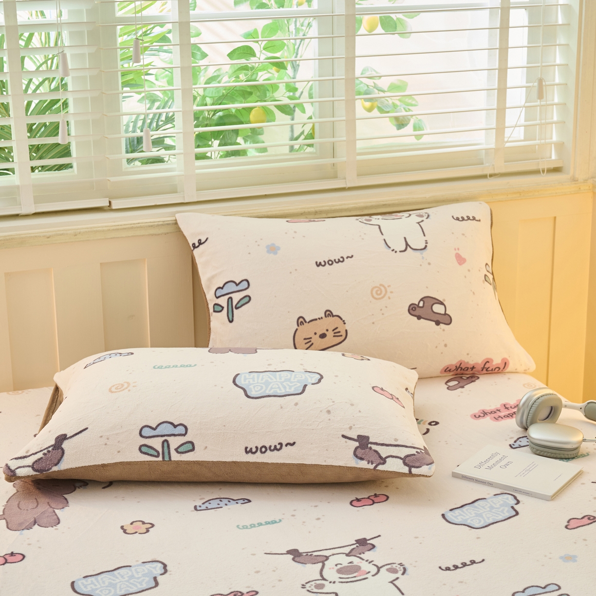 91家纺网 家纺一手货源 找家纺 早晨家纺 2025新款卡通印花高克重牛奶绒印花单床笠 萌趣屋