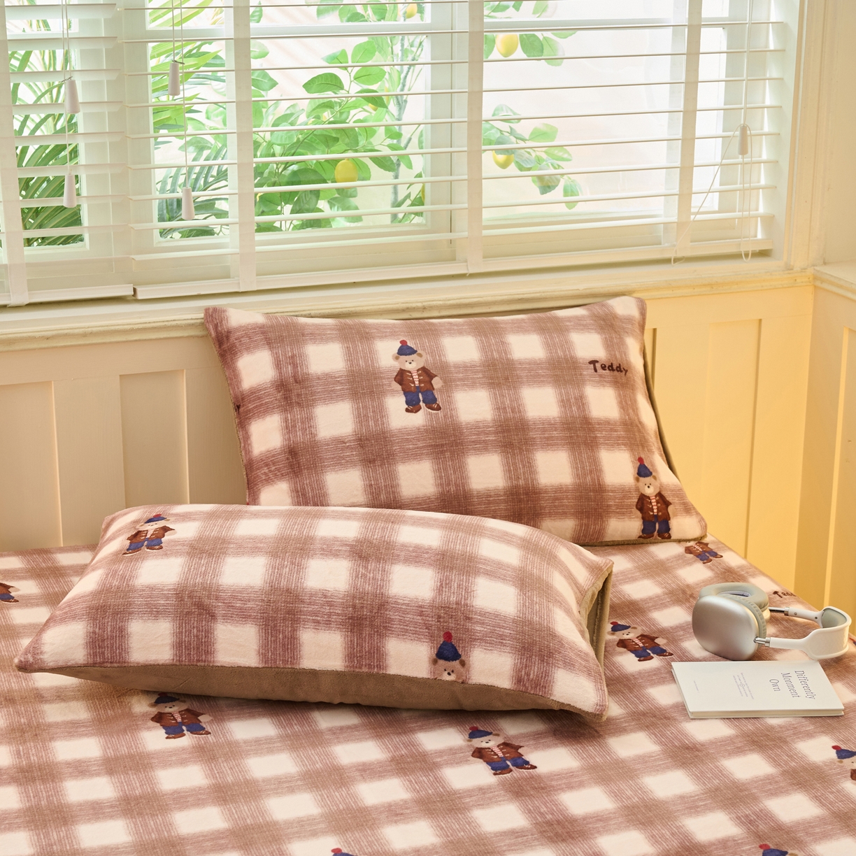 91家纺网 家纺一手货源 找家纺 早晨家纺 2025新款卡通印花高克重牛奶绒印花单床笠 这花型没做保留图片