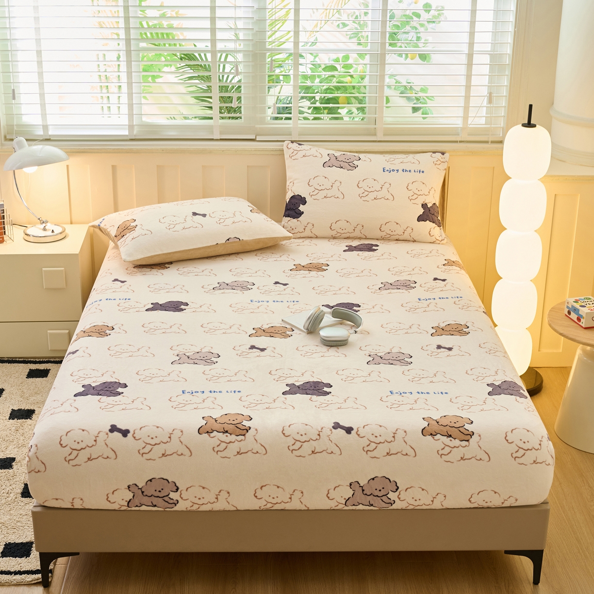 91家纺网 家纺一手货源 找家纺 早晨家纺 2025新款卡通印花高克重牛奶绒印花单床笠 萌犬集