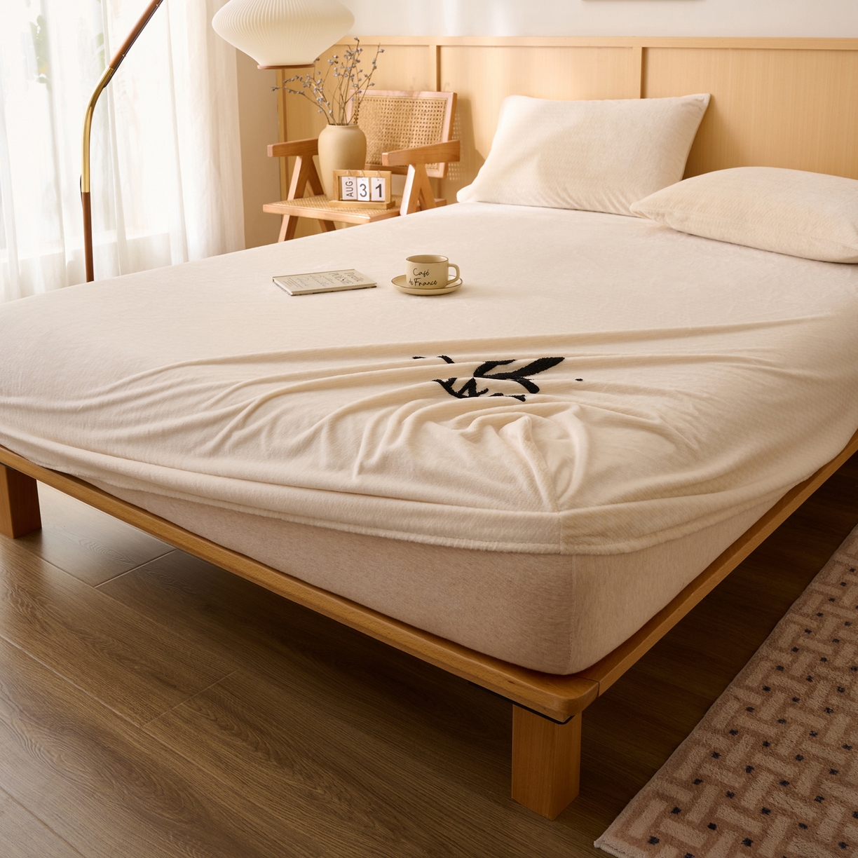 91家纺网 家纺一手货源 找家纺 早晨家纺 2025新款流星款高克重牛奶绒阳离子提花兔毛单床笠 流星-奶白