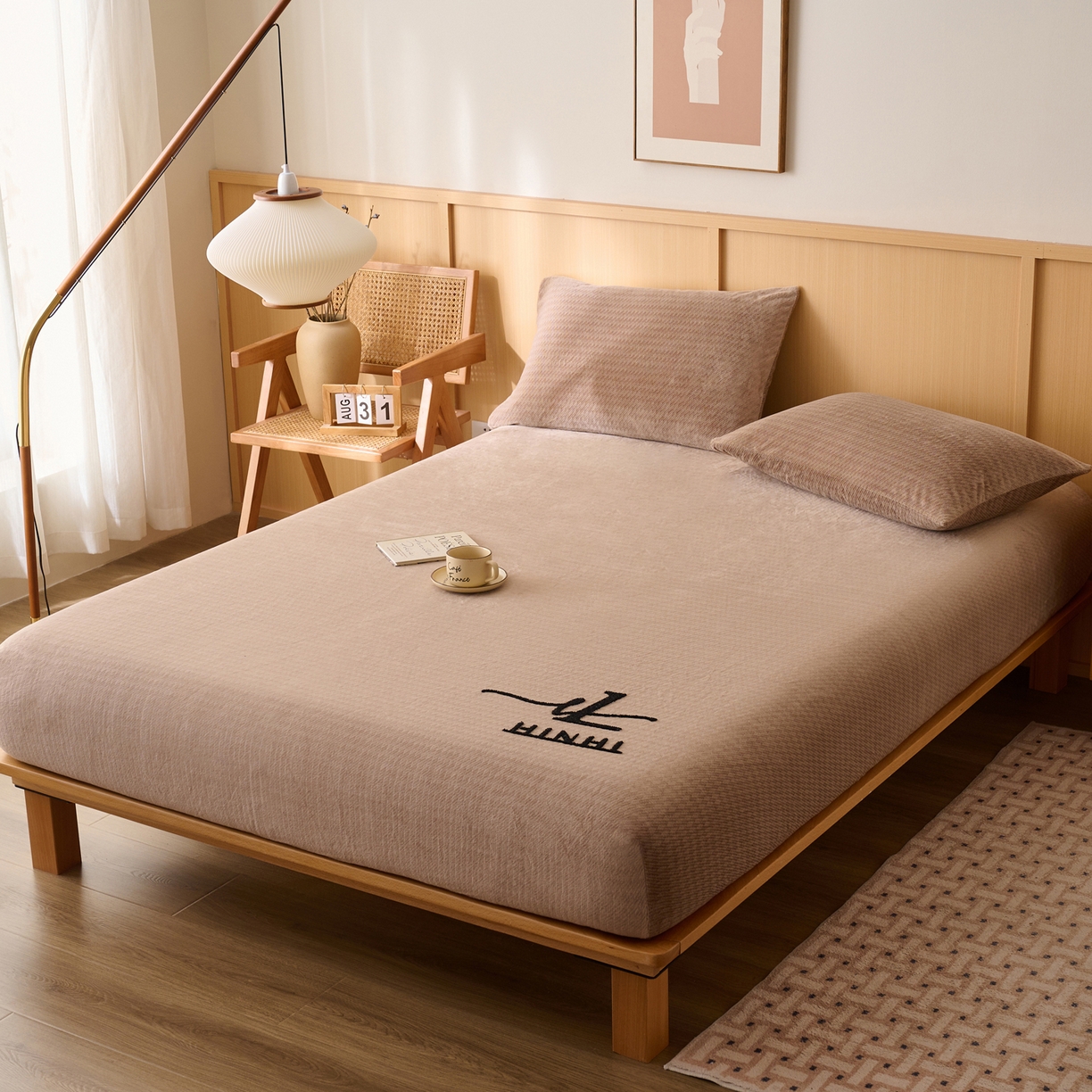 91家纺网 家纺一手货源 找家纺 早晨家纺 2025新款流星款高克重牛奶绒阳离子提花兔毛单床笠 流星-奶茶咖