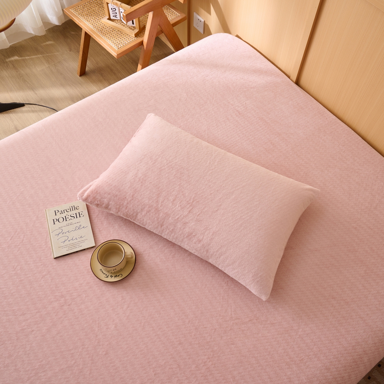 91家纺网 家纺一手货源 找家纺 早晨家纺 2025新款流星款高克重牛奶绒阳离子提花兔毛单床笠 流星-豆沙