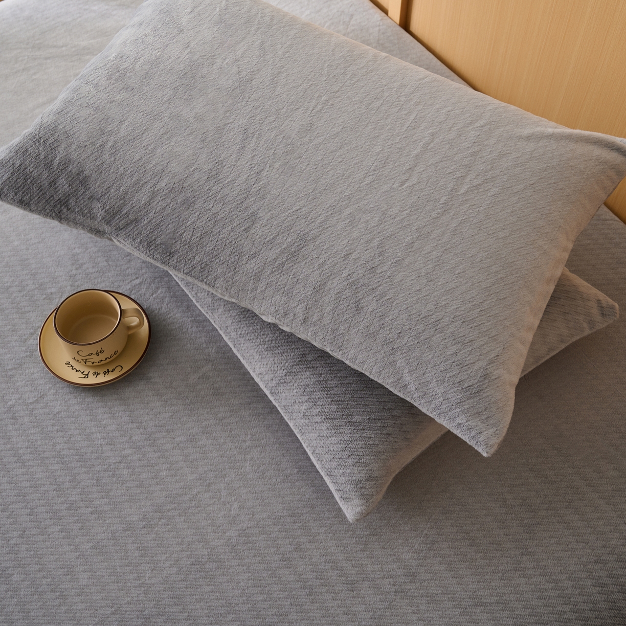 91家纺网 家纺一手货源 找家纺 早晨家纺 2025新款流星款高克重牛奶绒阳离子提花兔毛单床笠 流星-银灰