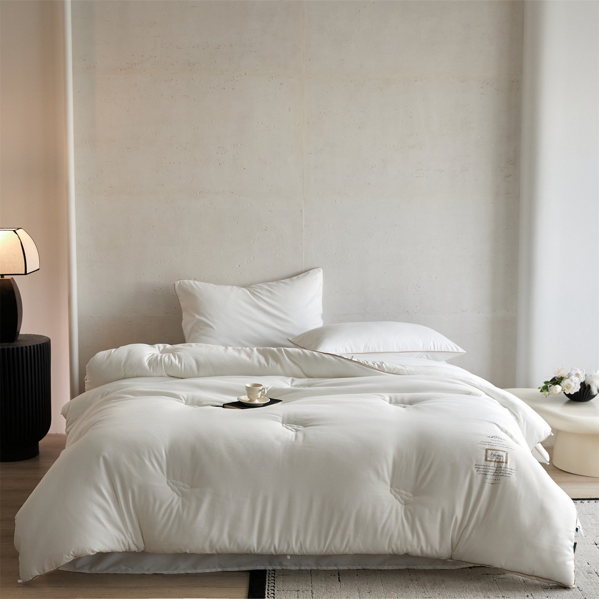 91家纺网 家纺一手货源 找家纺 （总）头等舱 2025新款四季棉条纹A类20大豆7A抗菌秋冬被（空镜图）