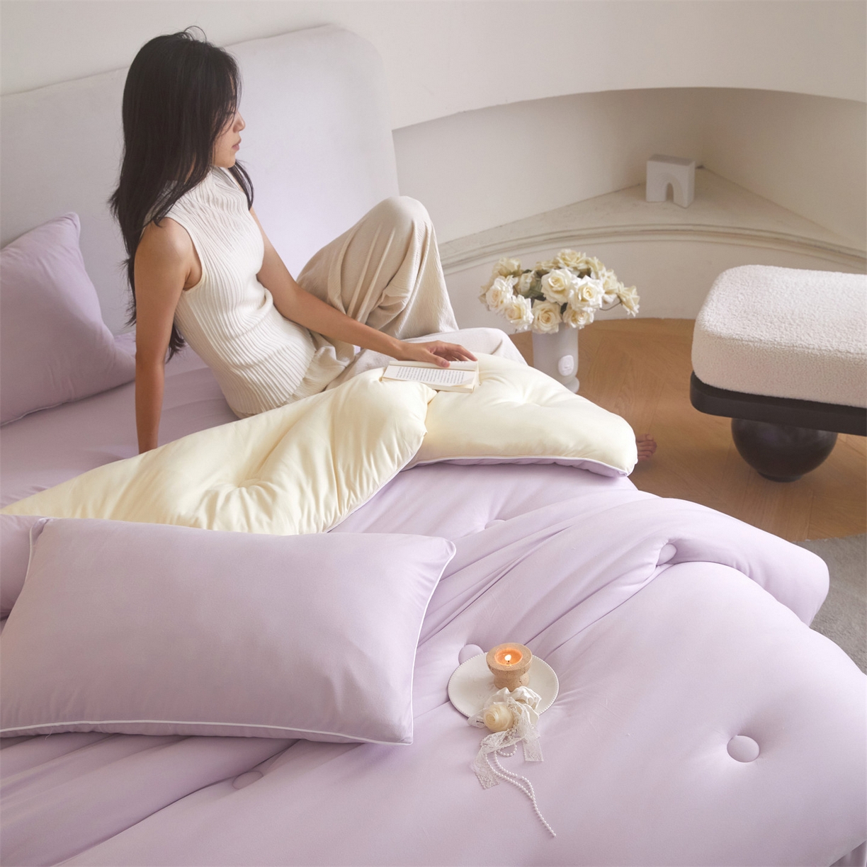 91家纺网 家纺一手货源 找家纺 头等舱 2025新款针织A类软糯净植力抗菌防螨防霉低致敏双拼秋冬被（模特图） 浅紫+奶黄