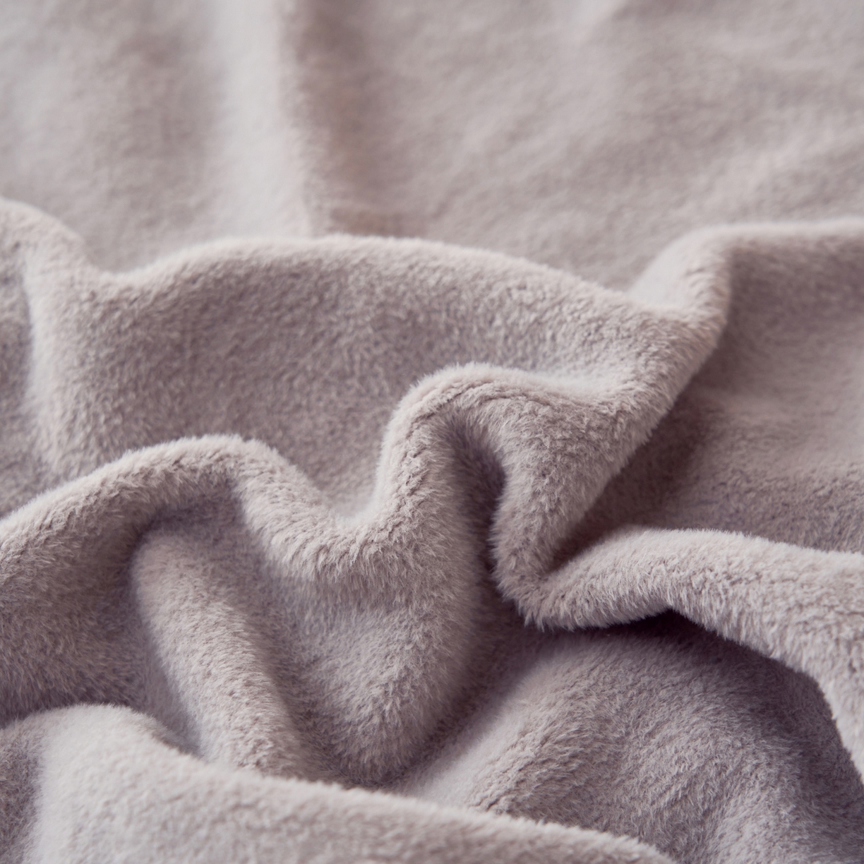 91家纺网 家纺一手货源 找家纺 早晨家纺 2025新款牛奶绒纯色毛巾绣暖绒床笠 时尚-浅紫