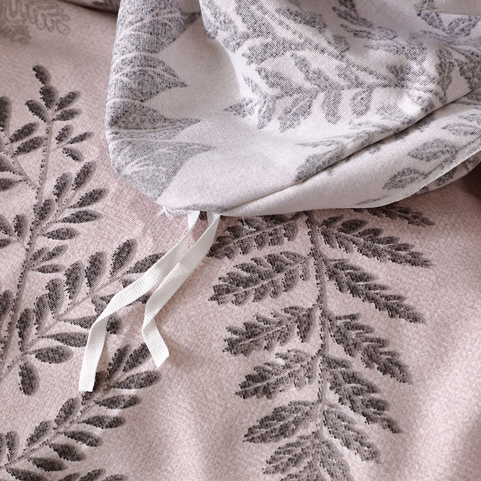 91家纺网 家纺一手货源 找家纺 晶缦家纺 2025叶语系·纯棉活性全棉磨毛单被套单品被套被套单件 本草花叶灰