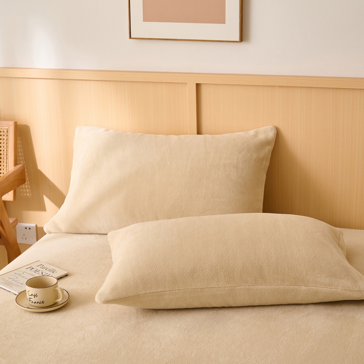 91家纺网 家纺一手货源 找家纺 早晨家纺 2025新款华泰款高克重牛奶绒仿羊绒毛巾绣单床笠 华泰-米驼