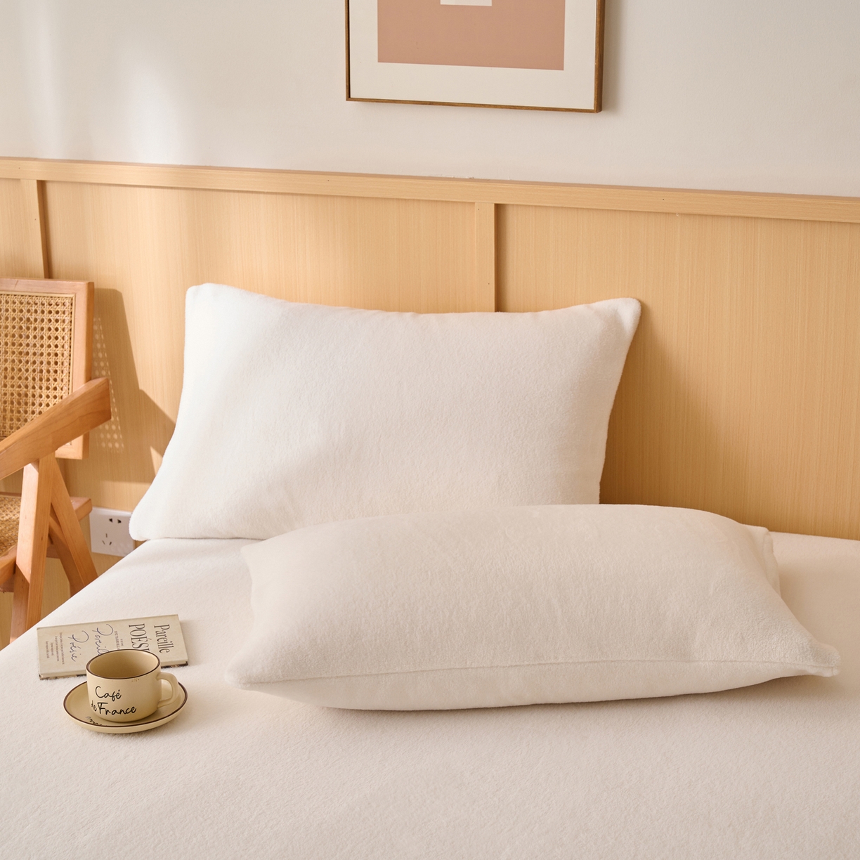 91家纺网 家纺一手货源 找家纺 早晨家纺 2025新款华泰款高克重牛奶绒仿羊绒毛巾绣单床笠 华泰-奶白