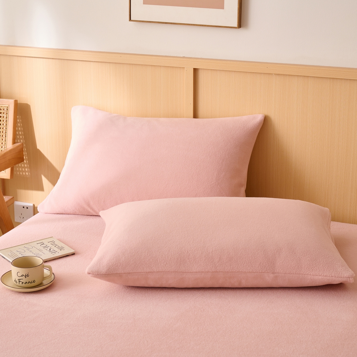 91家纺网 家纺一手货源 找家纺 早晨家纺 2025新款华泰款高克重牛奶绒仿羊绒毛巾绣单床笠 华泰-玉