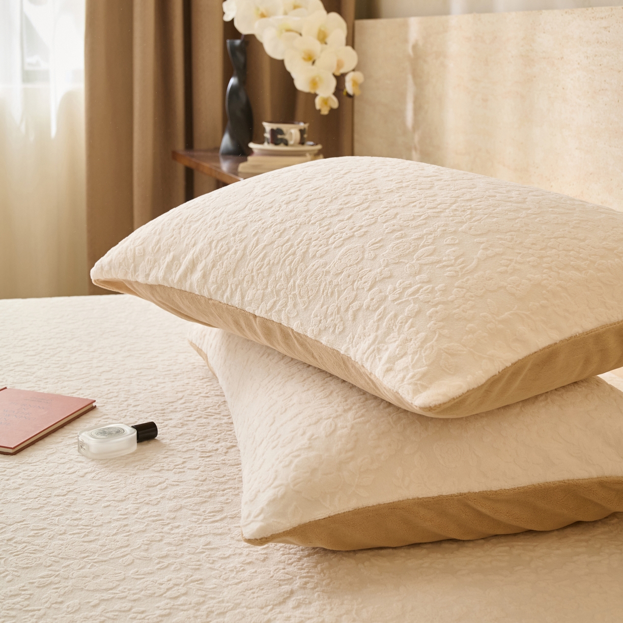 91家纺网 家纺一手货源 找家纺 早晨家纺 2025新款蝴蝶兰款高克重牛奶绒烂花床笠 蝴蝶兰-奶白