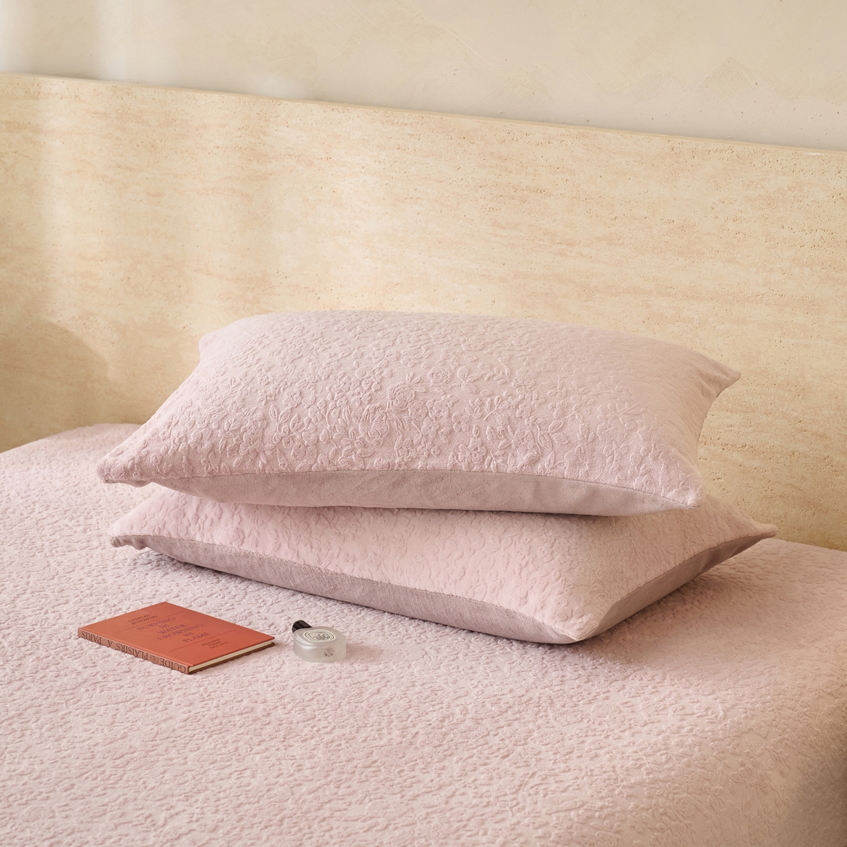 91家纺网 家纺一手货源 找家纺 早晨家纺 2025新款蝴蝶兰款高克重牛奶绒烂花床笠 蝴蝶兰-豆沙