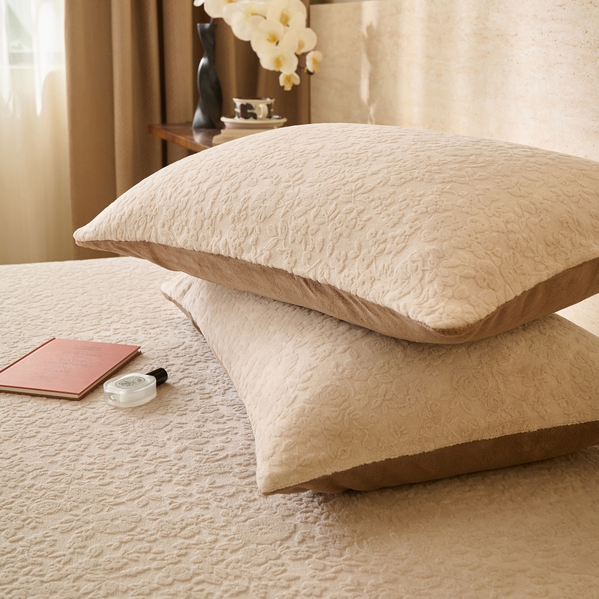 91家纺网 家纺一手货源 找家纺 早晨家纺 2025新款蝴蝶兰款高克重牛奶绒烂花床笠 蝴蝶兰-米驼