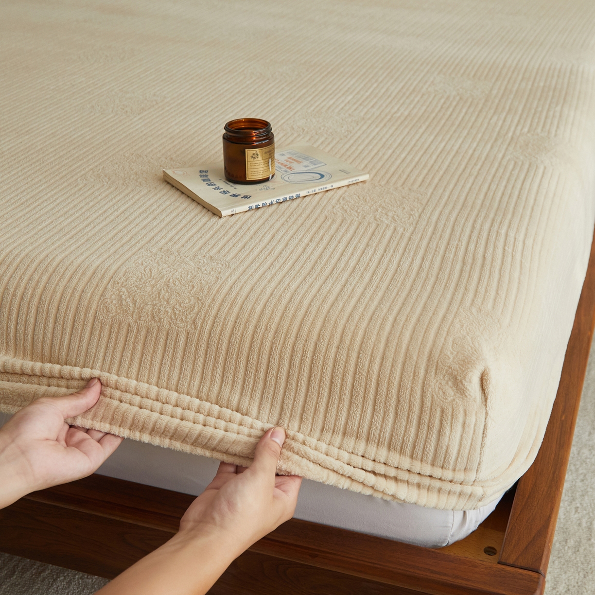 91家纺网 家纺一手货源 找家纺 （总）早晨家纺 2025新款红金龙纯色烂花牛奶绒床笠