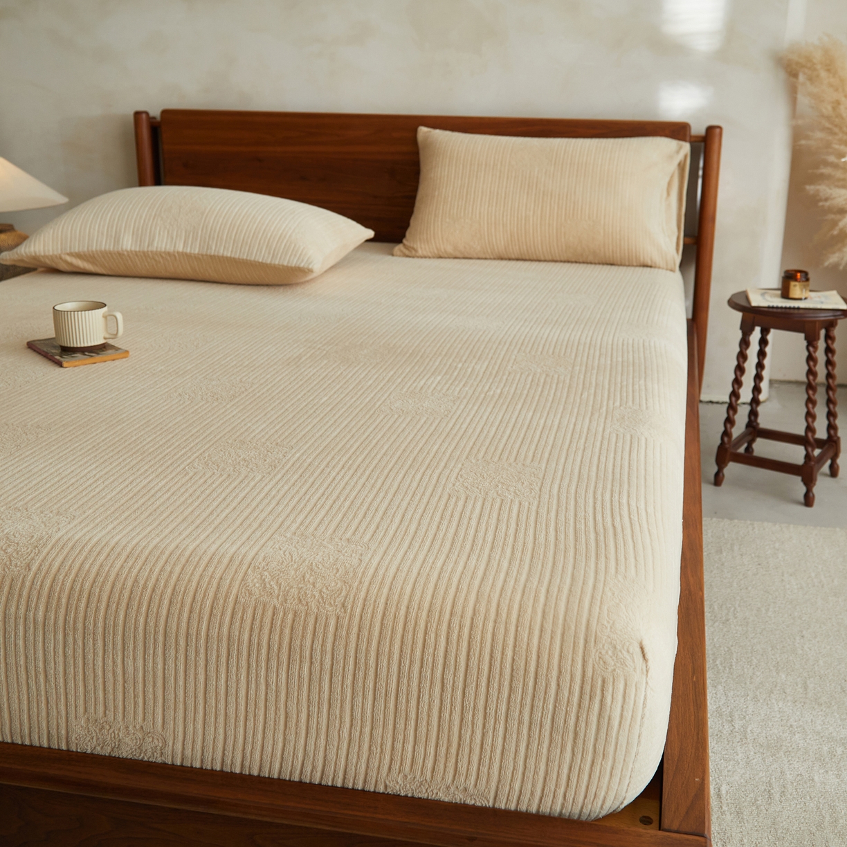 91家纺网 家纺一手货源 找家纺 （总）早晨家纺 2025新款红金龙纯色烂花牛奶绒床笠