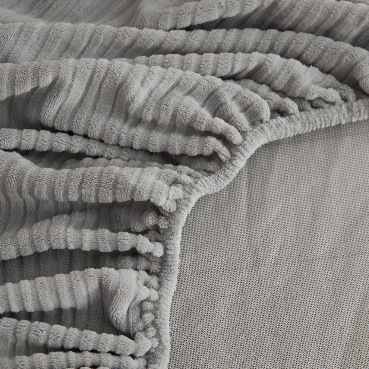 91家纺网 家纺一手货源 找家纺 早晨家纺 2025新款红金龙纯色烂花牛奶绒床笠 恬憩-银灰