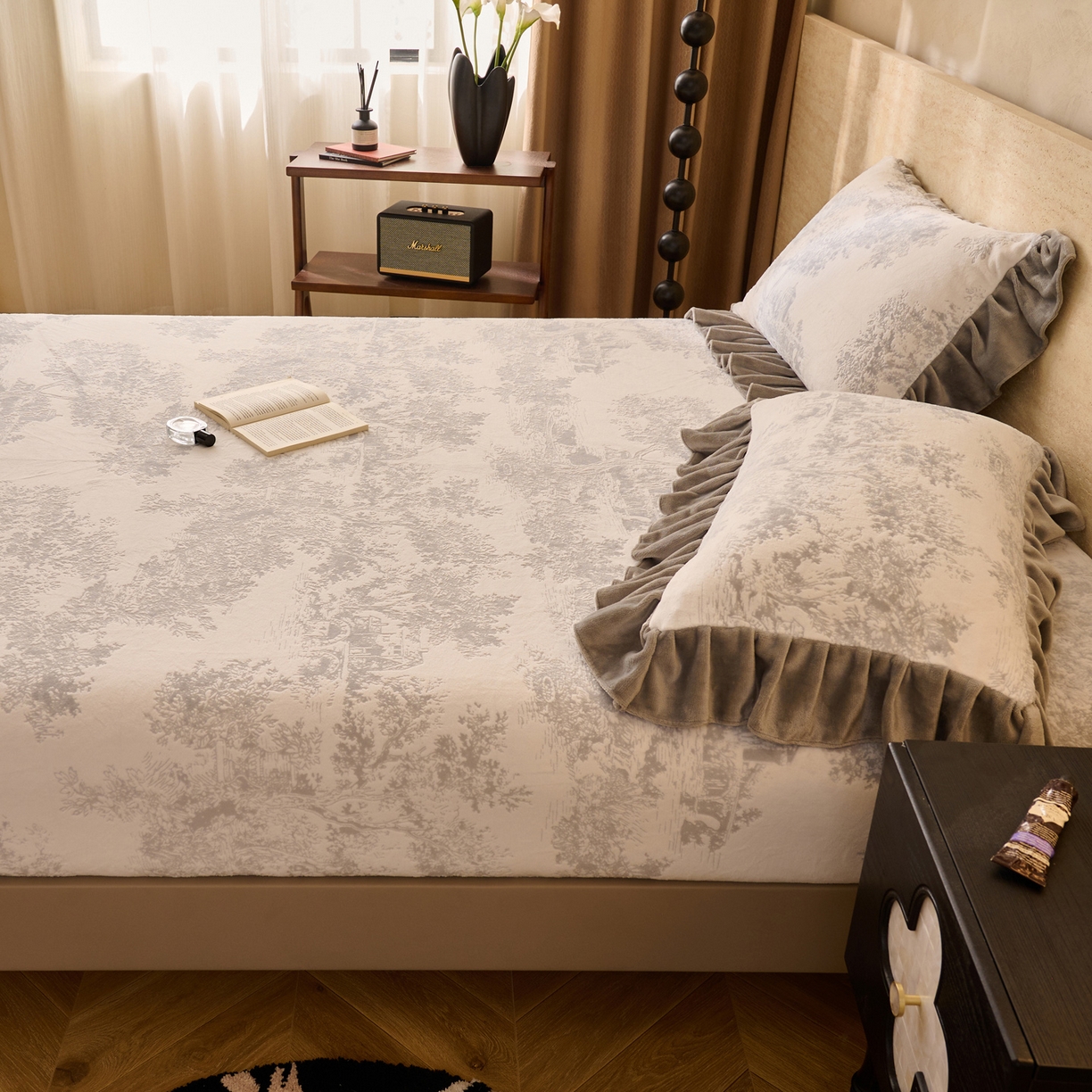 91家纺网 家纺一手货源 找家纺 （总）早晨家纺 2025新款高克重牛奶绒烂花单床笠