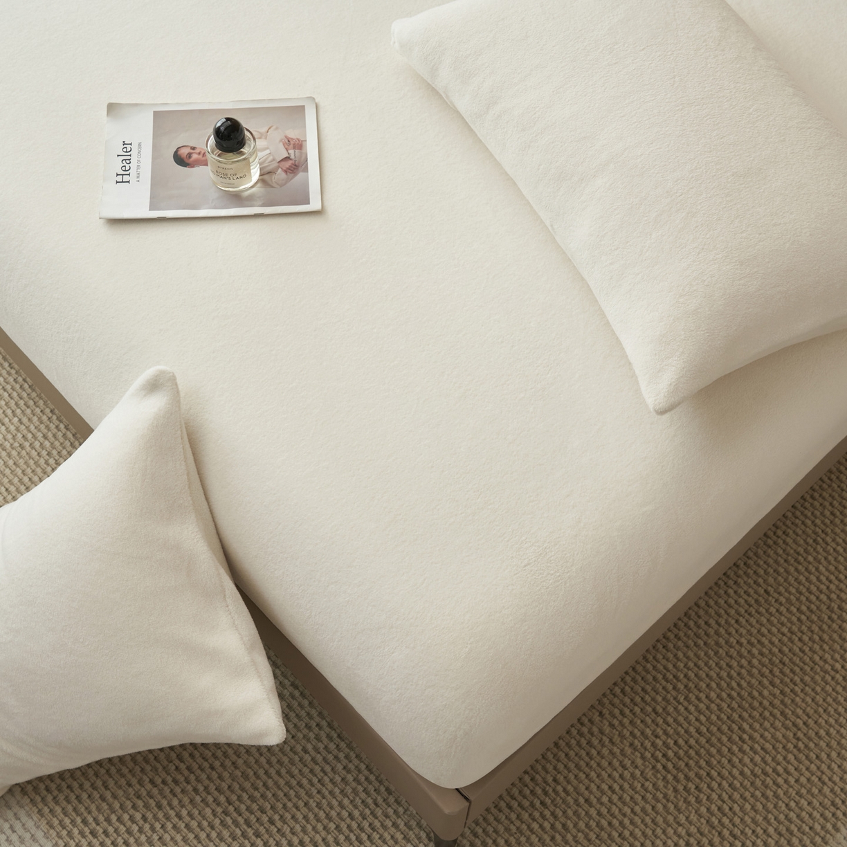 91家纺网 家纺一手货源 找家纺 早晨家纺 2025新款高克重牛奶绒纯色单床笠 牛奶绒-奶白