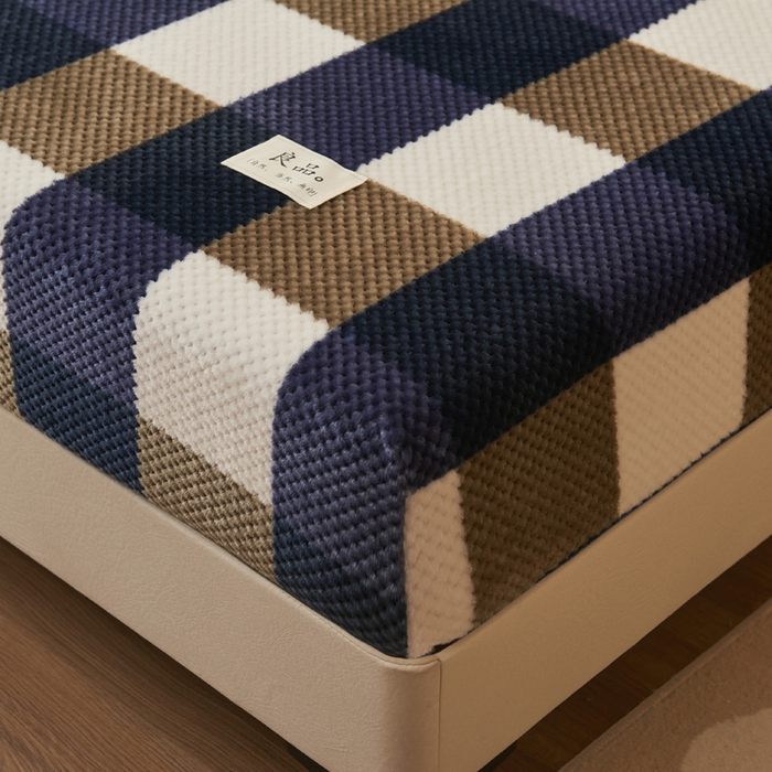 91家纺网 家纺一手货源 找家纺 早晨家纺 2025新款豆豆款高克重牛奶绒菠萝格无印风床笠 豆豆绒-大方格蓝