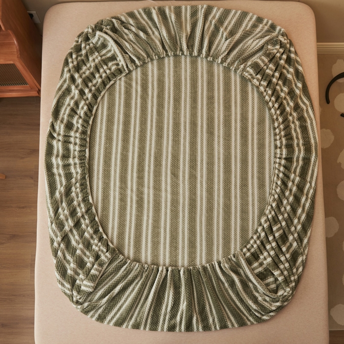 91家纺网 家纺一手货源 找家纺 早晨家纺 2025新款豆豆款高克重牛奶绒菠萝格无印风床笠 豆豆绒-绿条