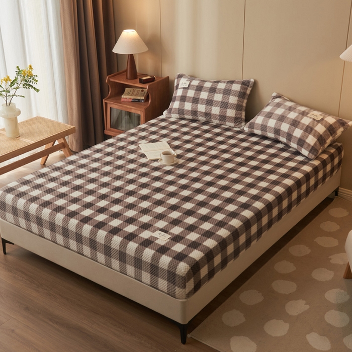 91家纺网 家纺一手货源 找家纺 早晨家纺 2025新款豆豆款高克重牛奶绒菠萝格无印风床笠 豆豆绒-多格咖