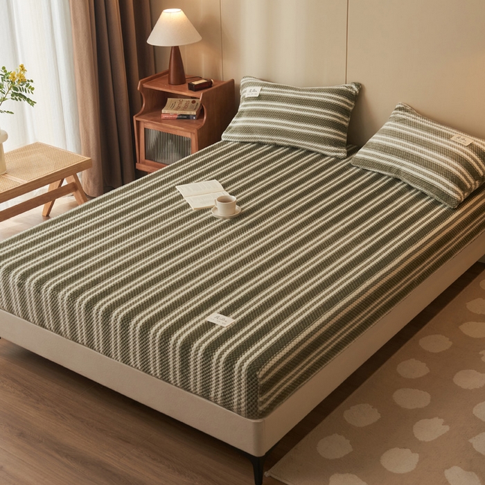 91家纺网 家纺一手货源 找家纺 早晨家纺 2025新款豆豆款高克重牛奶绒菠萝格无印风床笠 豆豆绒-绿条