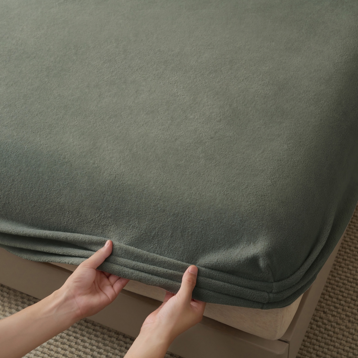 91家纺网 家纺一手货源 找家纺 早晨家纺 2025新款高克重牛奶绒纯色单床笠 牛奶绒-高级灰