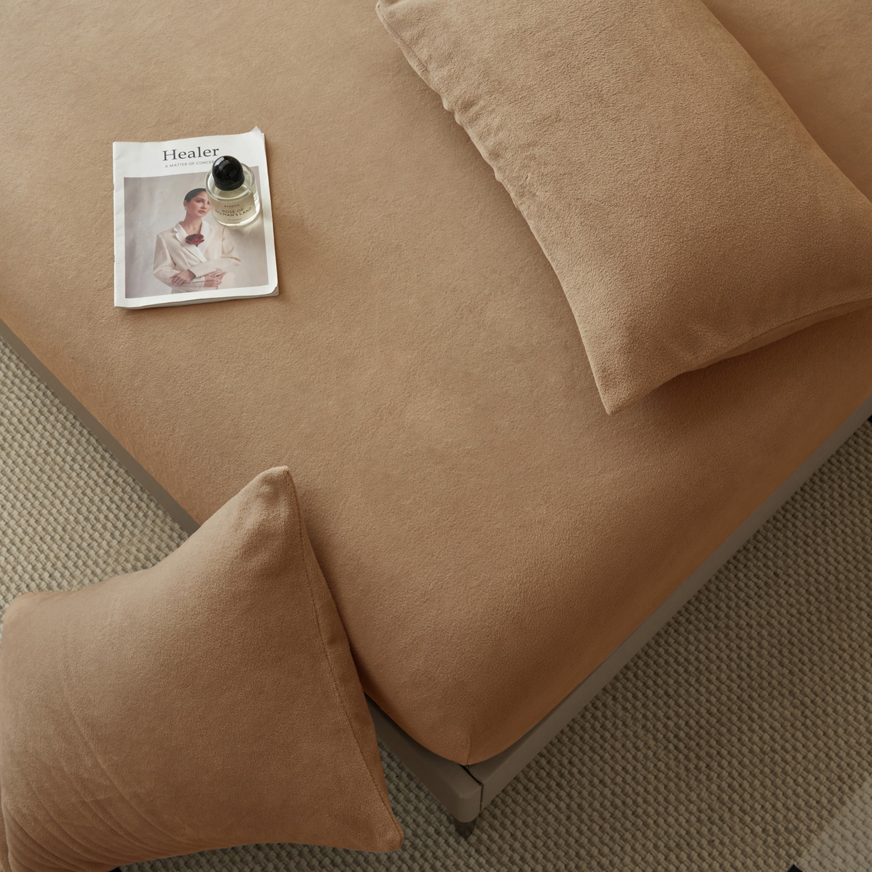 91家纺网 家纺一手货源 找家纺 早晨家纺 2025新款高克重牛奶绒纯色单床笠 牛奶绒-奶茶咖