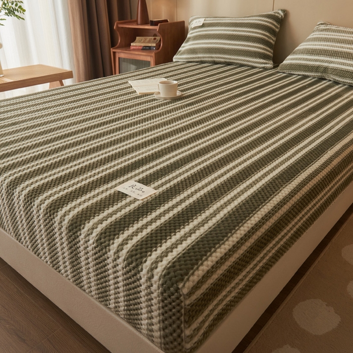 91家纺网 家纺一手货源 找家纺 早晨家纺 2025新款豆豆款高克重牛奶绒菠萝格无印风床笠 豆豆绒-绿条