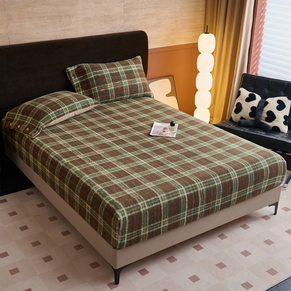 91家纺网 家纺一手货源 找家纺 早晨家纺 2025新款230g羊驼绒复古格牛奶绒床笠 巴宝格