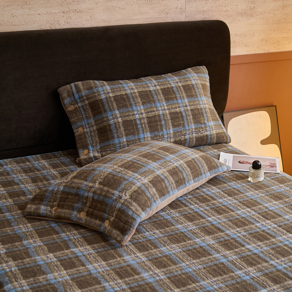 91家纺网 家纺一手货源 找家纺 早晨家纺 2025新款230g羊驼绒复古格牛奶绒床笠 维系咖格