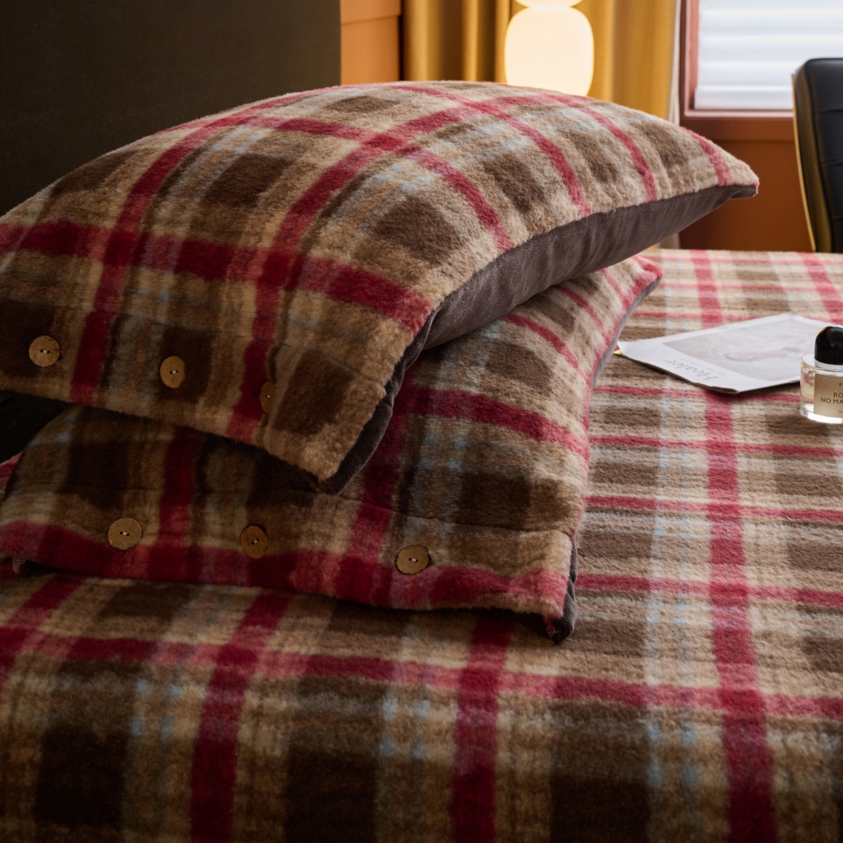 91家纺网 家纺一手货源 找家纺 早晨家纺 2025新款230g羊驼绒复古格牛奶绒床笠 苏格兰格