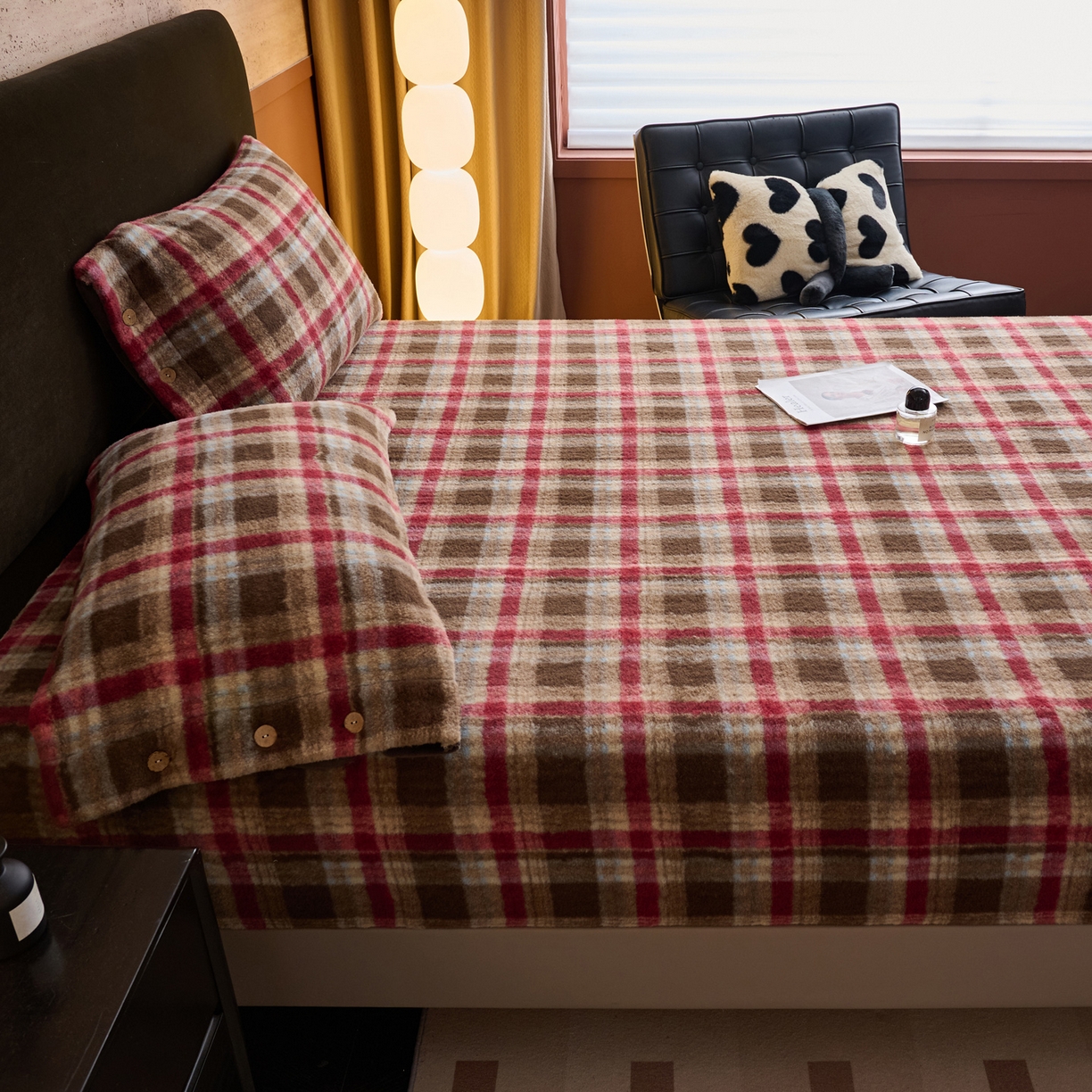 91家纺网 家纺一手货源 找家纺 早晨家纺 2025新款230g羊驼绒复古格牛奶绒床笠 苏格兰格