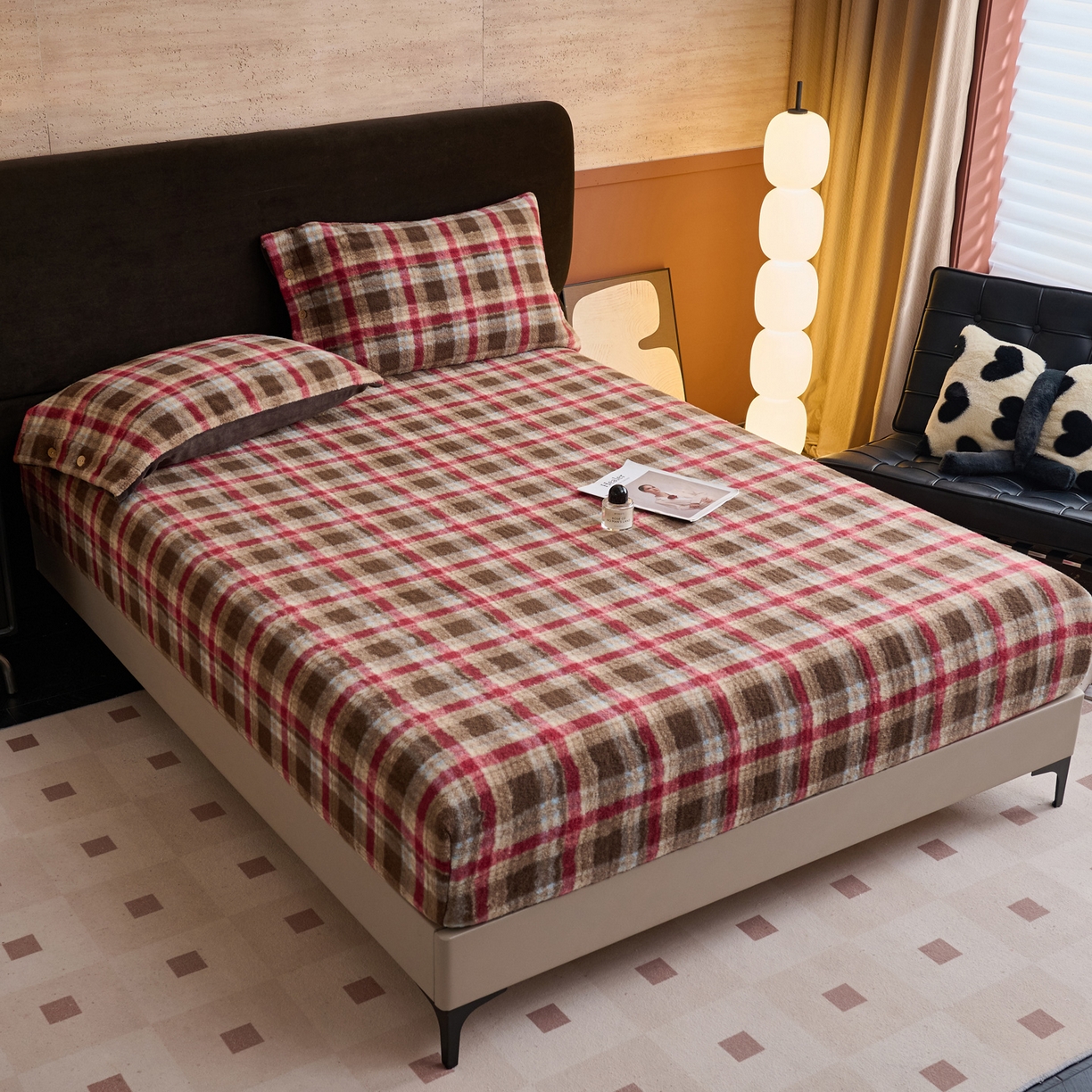 91家纺网 家纺一手货源 找家纺 早晨家纺 2025新款230g羊驼绒复古格牛奶绒床笠 苏格兰格