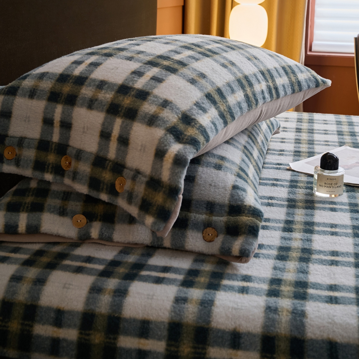 91家纺网 家纺一手货源 找家纺 早晨家纺 2025新款230g羊驼绒复古格牛奶绒床笠 威尔士亲格