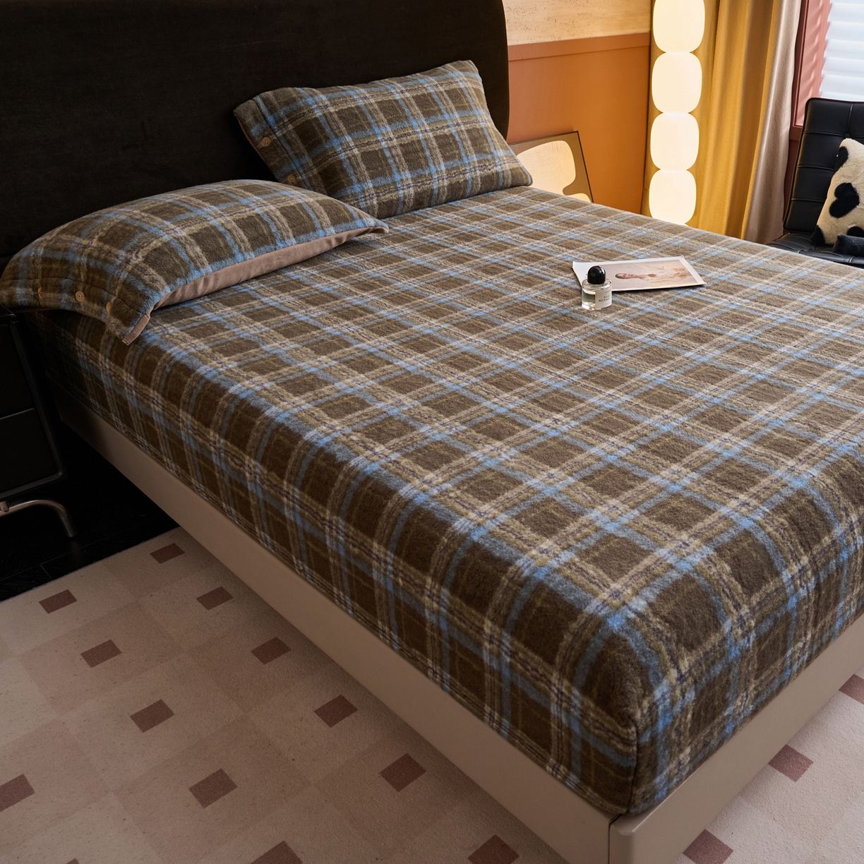 91家纺网 家纺一手货源 找家纺 早晨家纺 2025新款230g羊驼绒复古格牛奶绒床笠 维系咖格