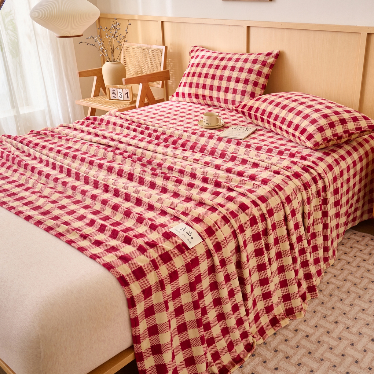 91家纺网 家纺一手货源 找家纺 早晨家纺 2025新款野牧款高克重牛奶绒印花单床单系列 野牧-红小格