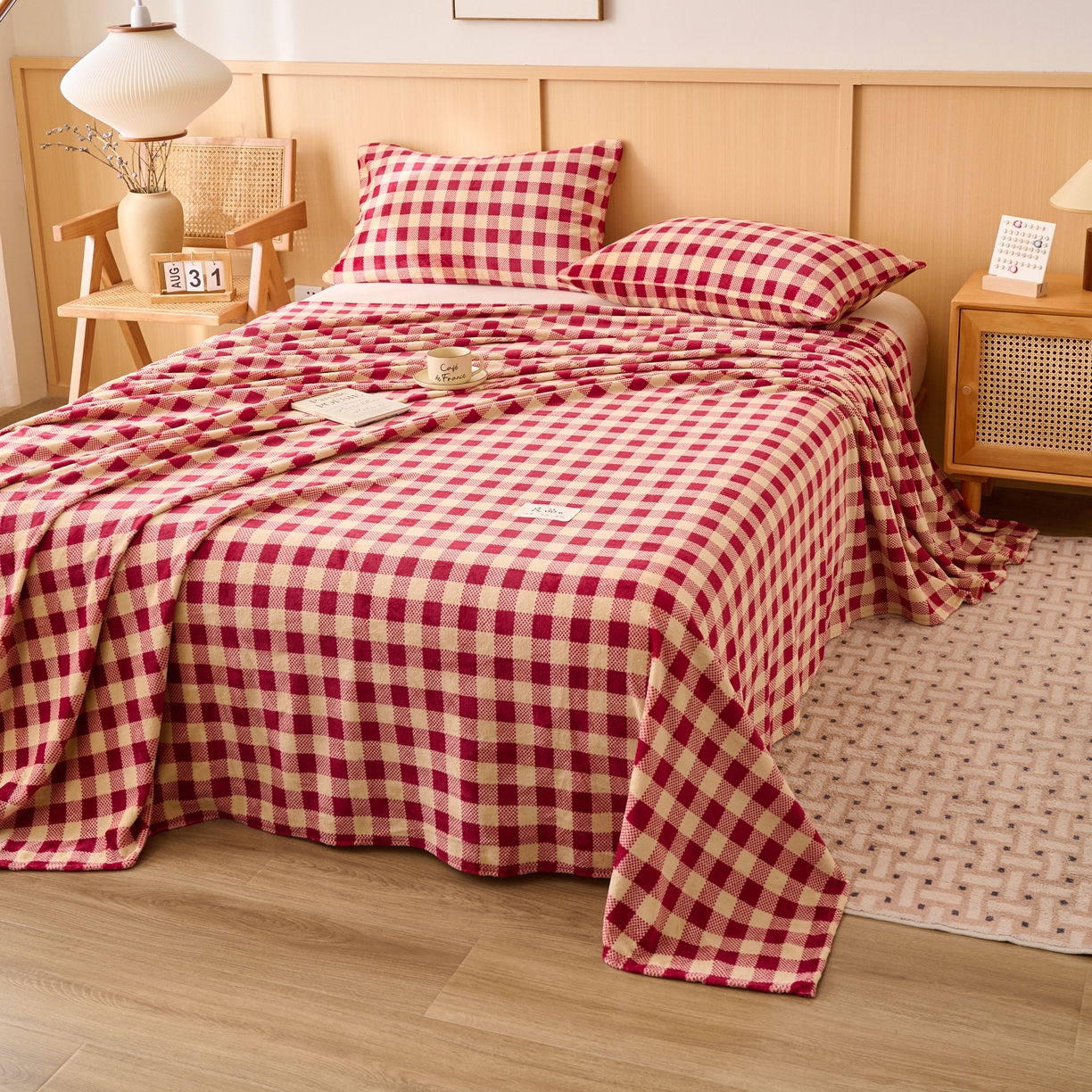 91家纺网 家纺一手货源 找家纺 早晨家纺 2025新款野牧款高克重牛奶绒印花单床单系列 野牧-红小格