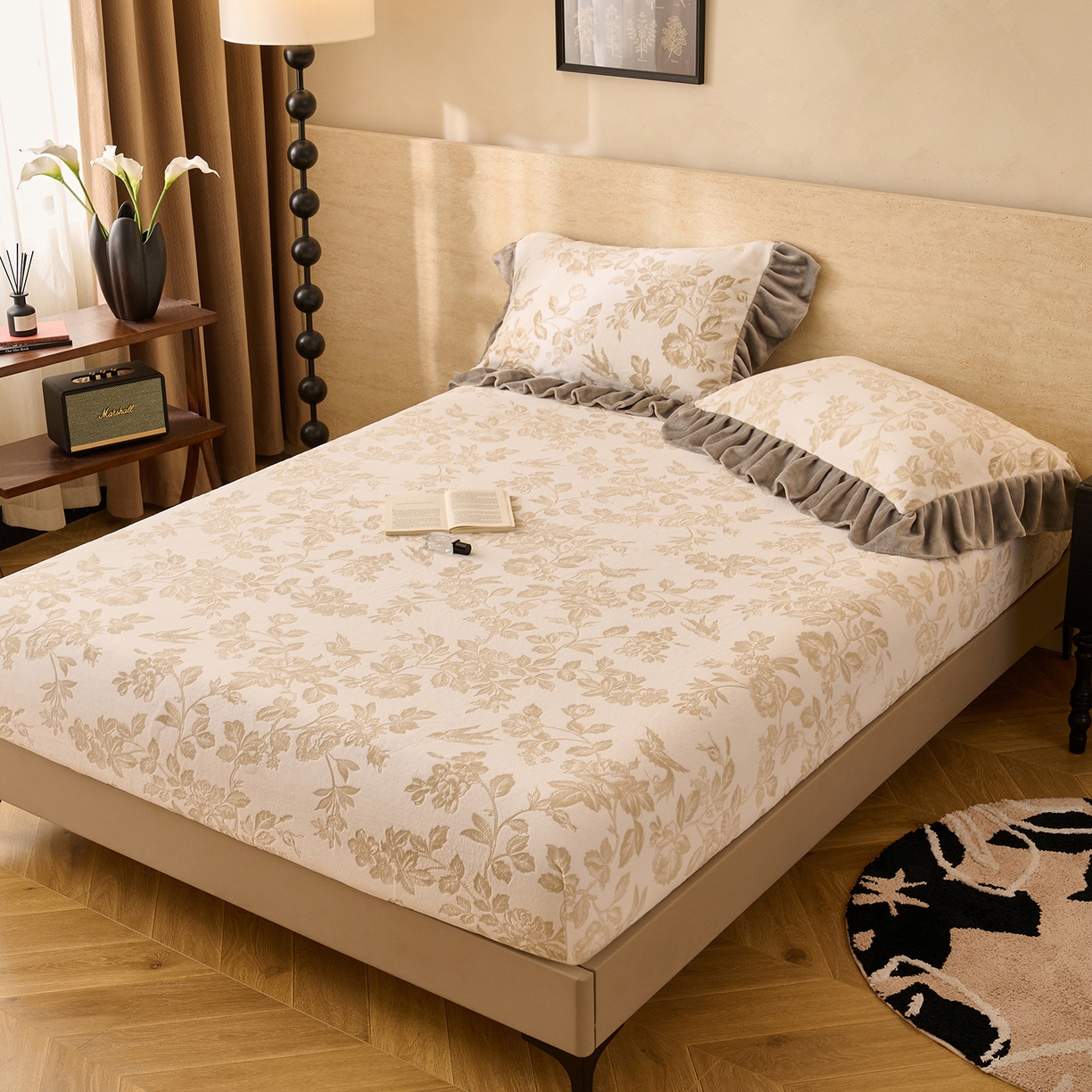 91家纺网 家纺一手货源 找家纺 早晨家纺 2025新款高克重牛奶绒烂花单床笠 金叶漫