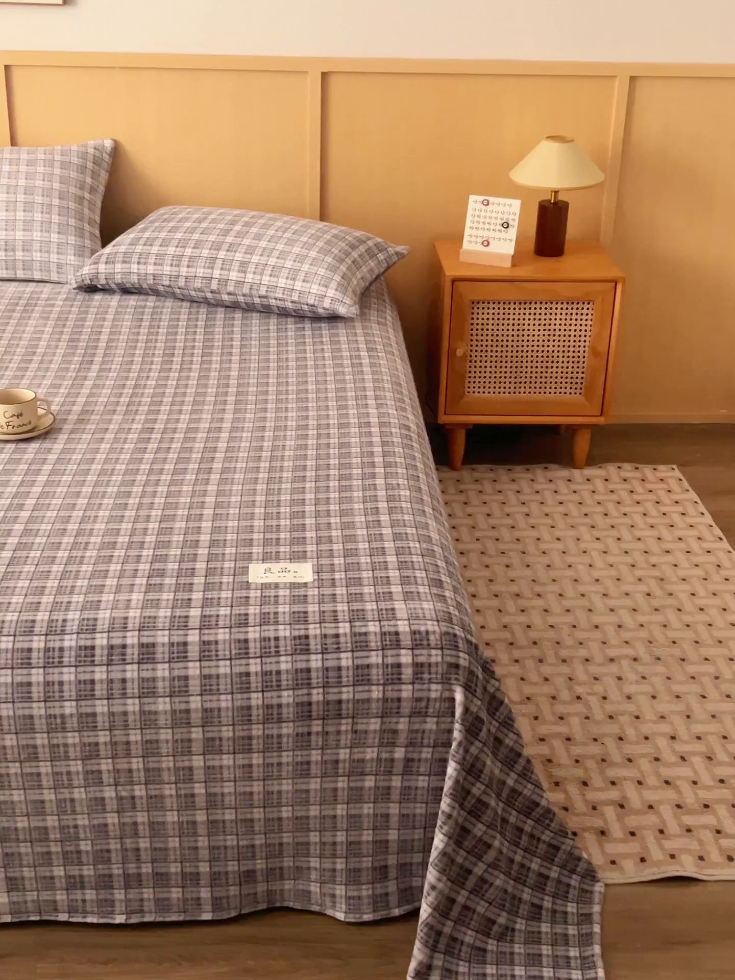 91家纺网 家纺一手货源 找家纺 早晨家纺 2025新款野牧款高克重牛奶绒印花单床单系列 野牧-灰小格