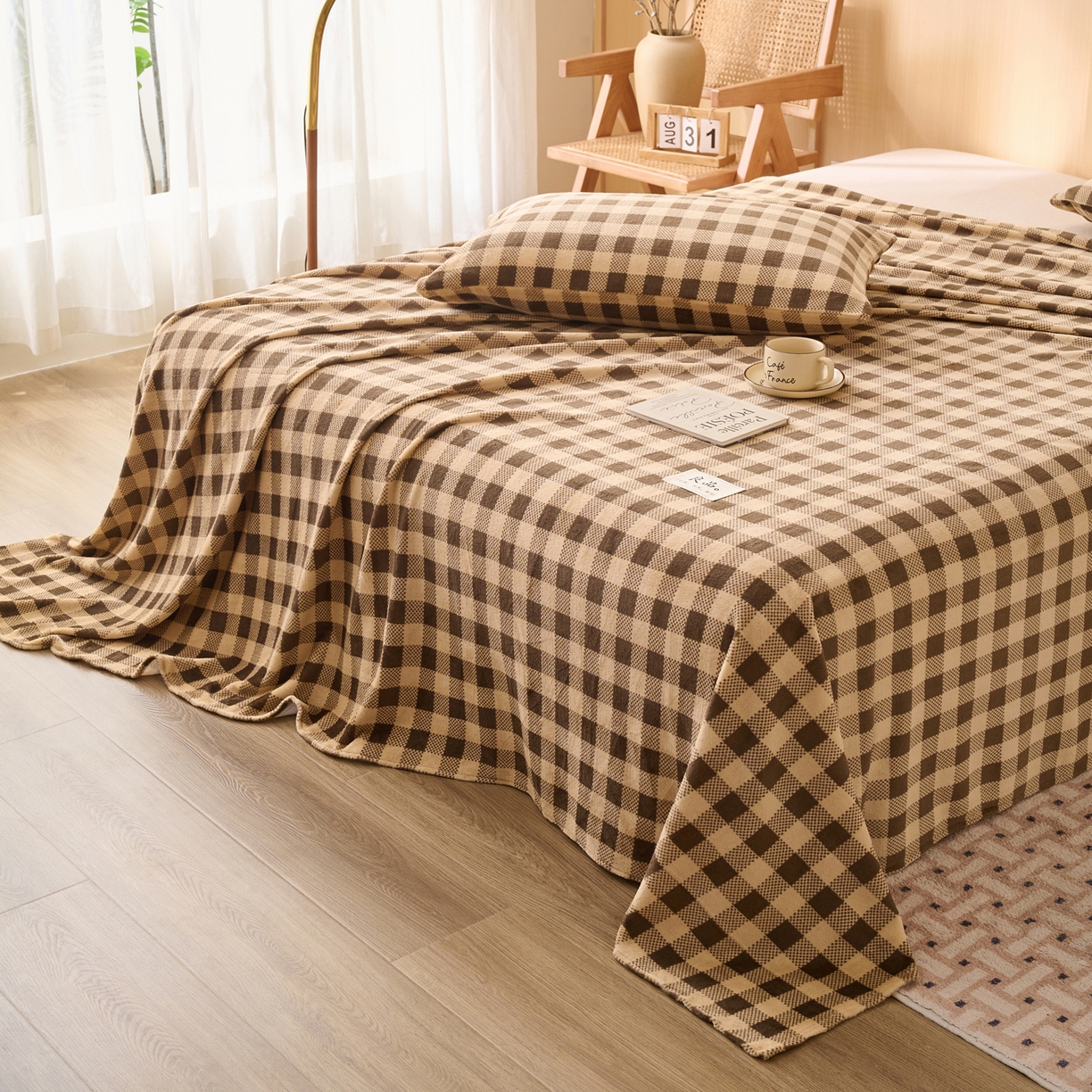 91家纺网 家纺一手货源 找家纺 早晨家纺 2025新款野牧款高克重牛奶绒印花单床单系列 野牧-咖小格