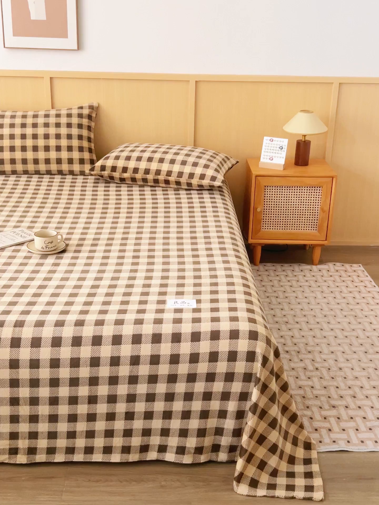 91家纺网 家纺一手货源 找家纺 早晨家纺 2025新款野牧款高克重牛奶绒印花单床单系列 野牧-咖小格