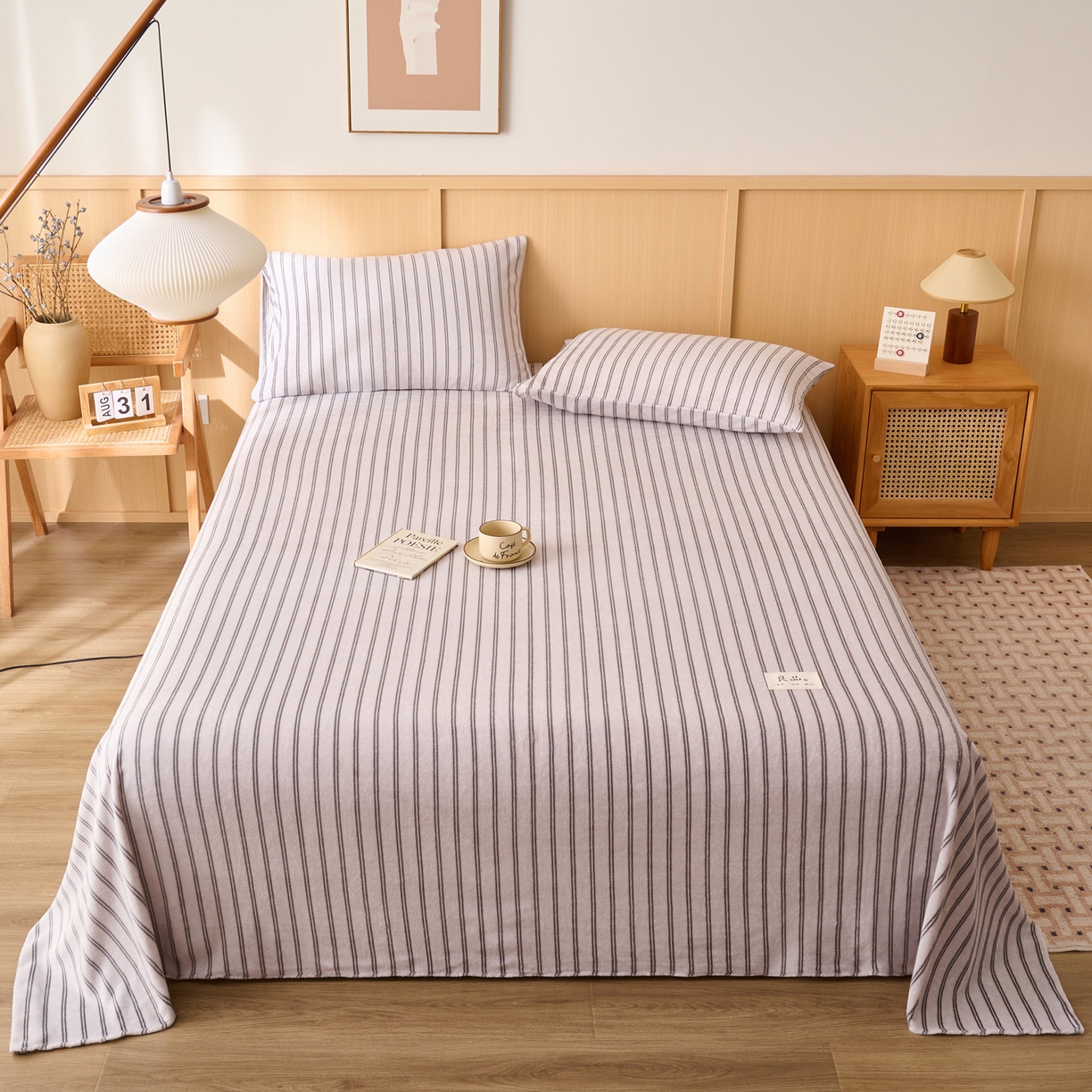 91家纺网 家纺一手货源 找家纺 早晨家纺 2025新款野牧款高克重牛奶绒印花单床单系列 野牧-竖条白